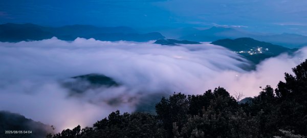 #二格山 #琉璃光 #日出 #雲海流瀑 #斜射光  8/52852483