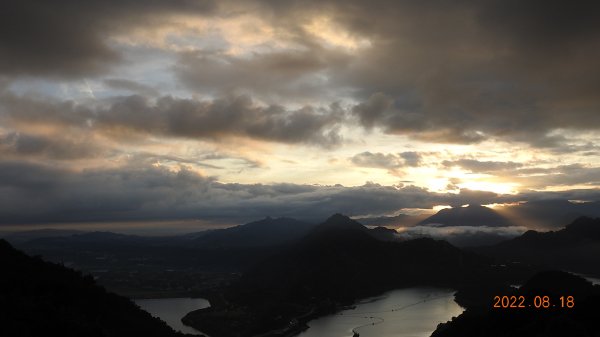 佛陀世界追日出/雲海功敗垂成(俯瞰石門水庫)1810494