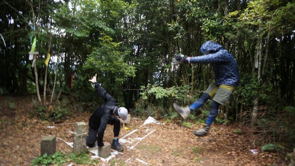 霞喀羅大山之跡封面