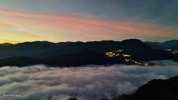 跟著雲海達人山友追雲趣 #翡翠水庫壩頂 #日出雲海 #火燒雲 12/22658620