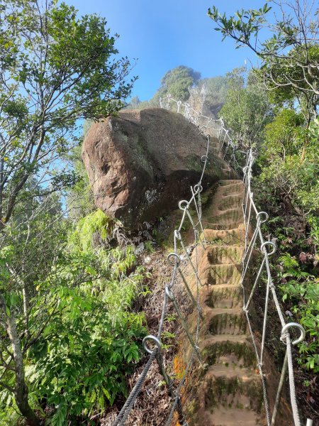 2022/11/12 平溪孝子山，慈母峰，普陀山2001046