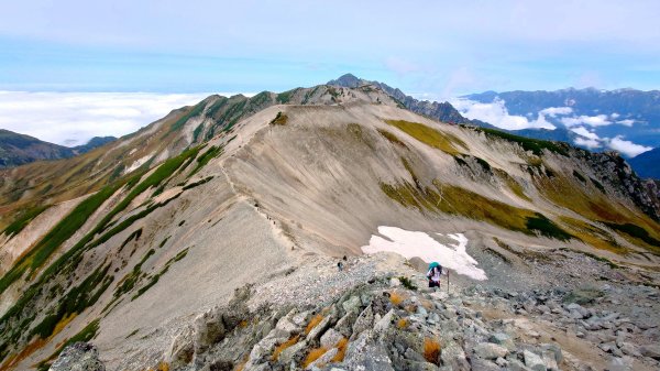 走在上帝翻落的調色盤上日本劍岳與立山連峰的山遊記2954058