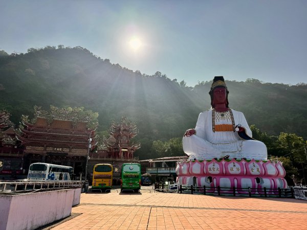 烏山縱走中段:龍湖寺-金光山財神廟-縱走石松子山2984585