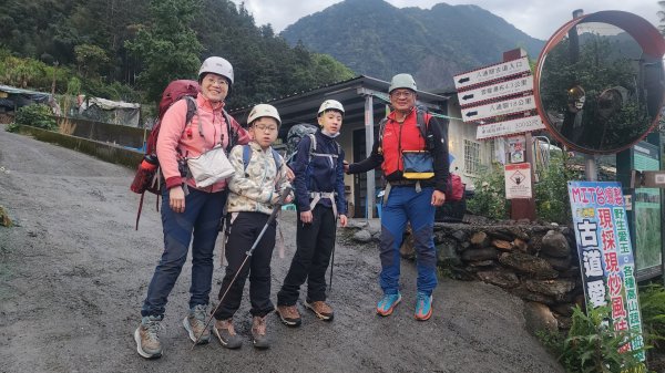 阿興阿賢｜7天6夜70K龍貓公車+駒盆西稜接馬博3041680