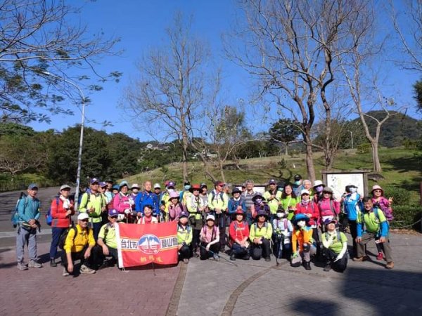 【臺北大縱走 4+5】2-1《仲春嬉遊大溝溪溪畔步道→圓覺寺步道→圓覺瀑布→碧山巖→忠勇山→劍南路》1644738