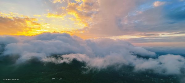 #大屯山 #雲瀑（過山雲） #日出 #滬尾碼頭 #夕陽 #虎山峰 #101大樓3065892