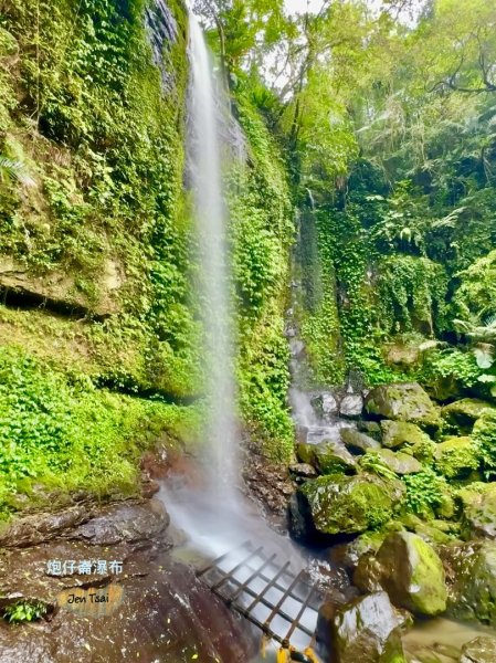 炮子崙瀑布2769579