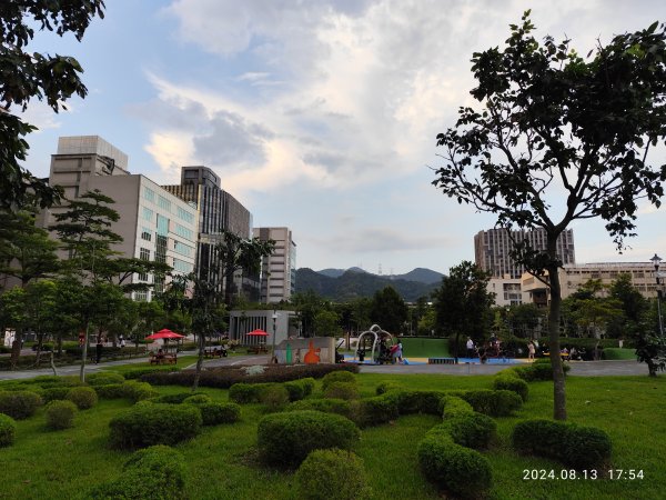 大安森林公園、瑞陽公園、大港墘公園、宏匯瑞光廣場【走路趣尋寶】【臺北健走趣】2574698