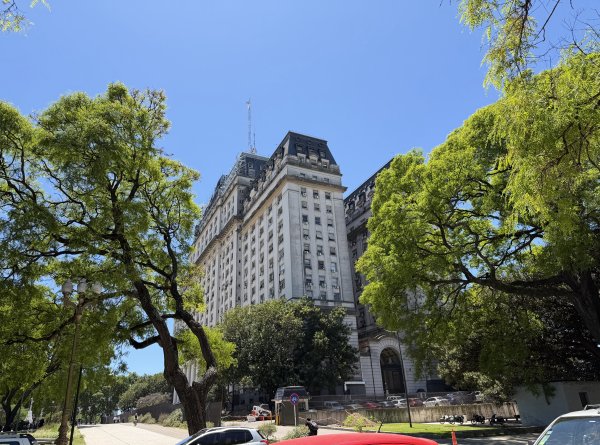 [紐約馬之行-58] 2025_1114 陸軍總部附近綠地2953829