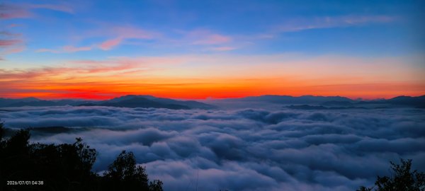 #石碇後山 #霞光 #日出 #雲海 #火燒雲 #魔目裳蛾 7/1&33080429