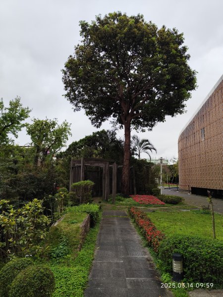 《中山北路走兩遍》花博公園圓山園區→撫順公園→臺北市立美術館→圓山別邸→臺北廣播電臺2735576