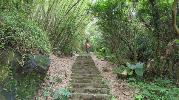 112.04.22走遍陽明山尋寶任務之中正山2126833