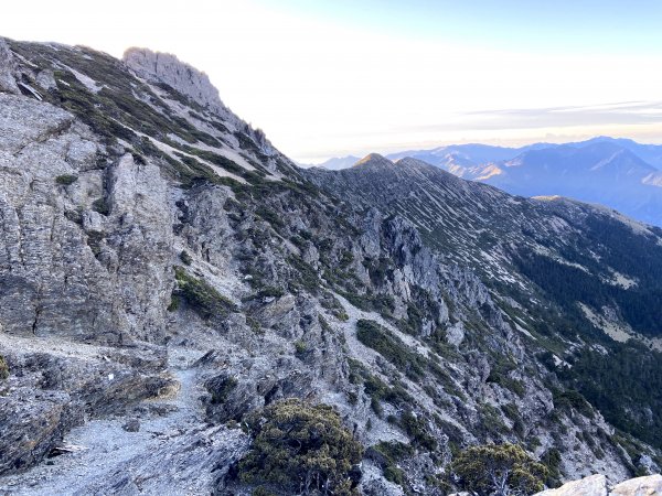 玉山後四峰-不同角度看玉山、圓峰雲海964352