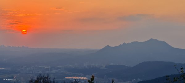 #翡翠水庫壩頂 #雲海 #日出 #陽明公園 #夕陽1/92979453