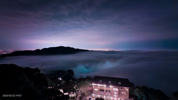 苗栗大湖 #薑麻園 #雲洞山莊 #琉璃光 #雲海 #雲瀑 2/222718347