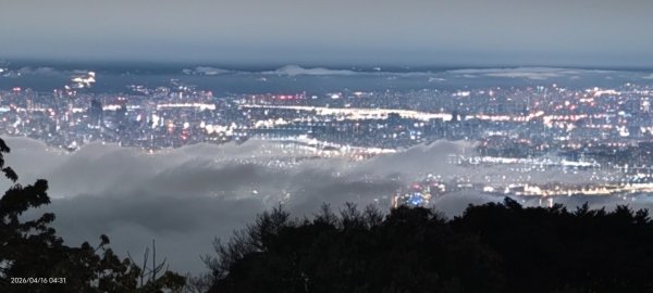 #陽明山 #琉璃光 #紅斑蛇 #新店四十份 #雲瀑 #翡翠水庫壩頂 #日出 #雲海 4/16&183037621