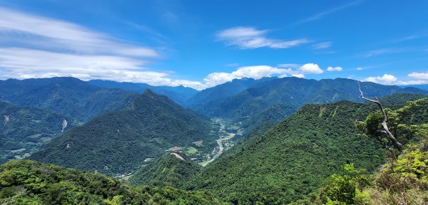 盛夏登山汗淋漓，天梯遠眺歡顏展(谷關七雄-白毛山)2206266