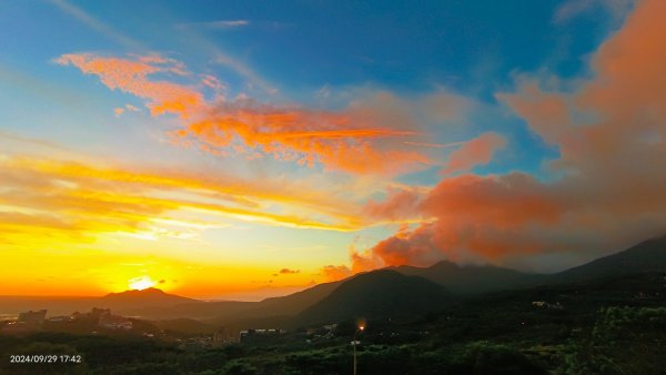 小草山夕陽火燒雲9/292606893