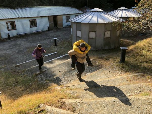 【新聞】登大霸尖山山友高山症－加壓袋（P AＣ）施救