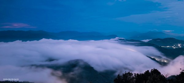 #二格山 #琉璃光 #日出 #雲海流瀑 #斜射光  8/52852481