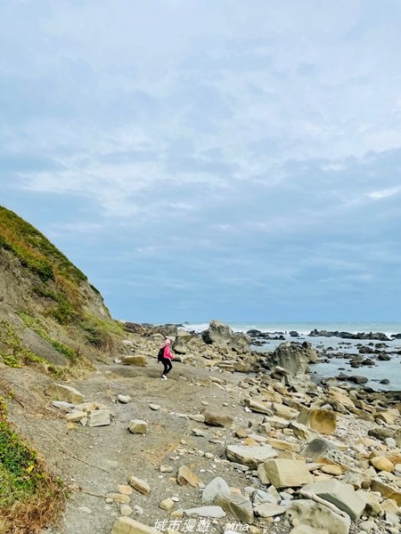 【屏東。滿州】原始秀麗的海岸線風光-台灣唯二沒有公路的海岸線 。 溪仔口生態保護區x水蛙窟大草原1522383