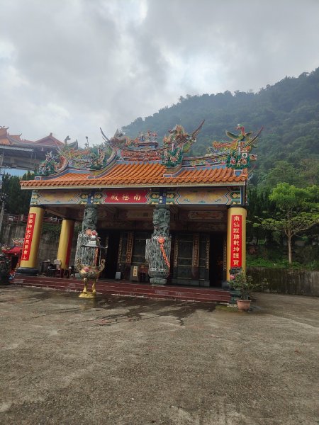 #64小百岳崁頭山、獅額山2528575