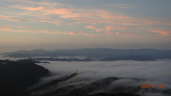 二格山日出火燒雲&雲海流瀑 7/2 & 3 #豔粉蝶 #長尾水青蛾2201611