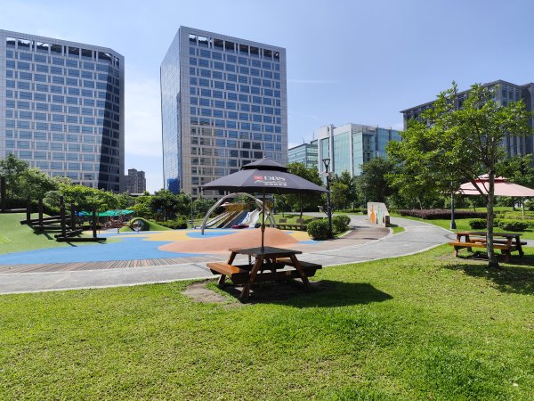 宏匯瑞光廣場、大港墘公園、基隆廟口夜市、基隆港高空煙火秀2796422