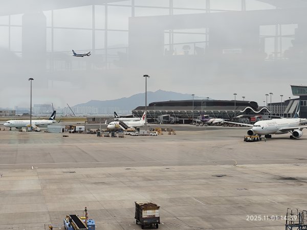 四川成都天府機場→香港國際機場→臺灣桃園國際機場2941793