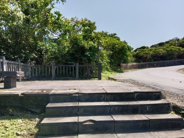 貢寮區龍洞灣岬步道+大禮堂海岸+釣客小徑+金沙灣碉堡野百合2765115