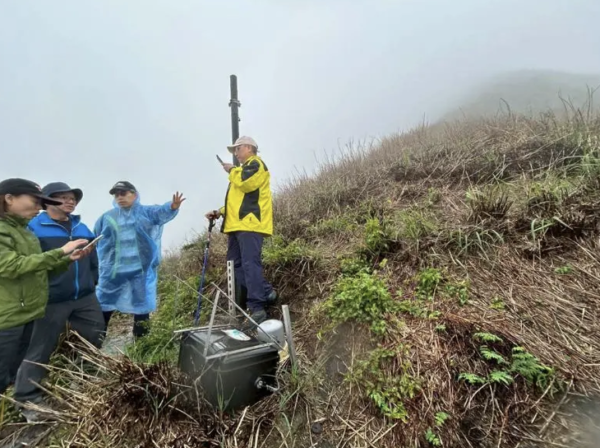 【新聞】疑釀陽明山火燒山 國研院拆除全台空品感測器鋰電池