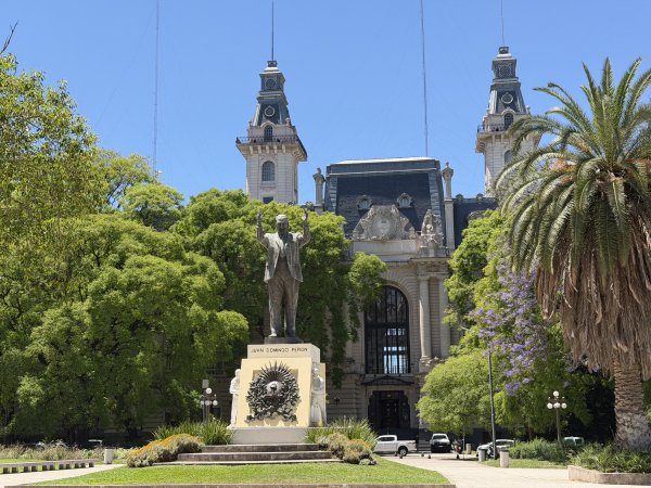 [紐約馬之行-58] 2025_1114 陸軍總部附近綠地2953815