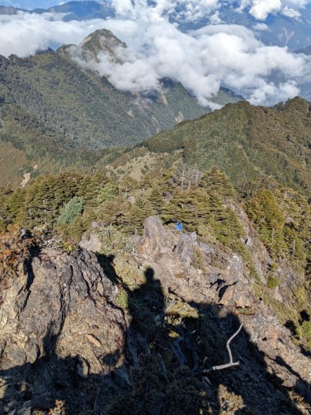 2021-12-23小關山林道神池小關山1561735