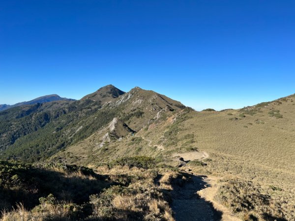 2022-12-03～05 向陽山、三叉山、嘉明湖1940107