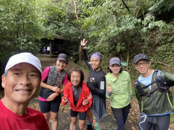 《走進竹子湖的清晨｜慢跑+美食＋泡湯享悠閒》2852689