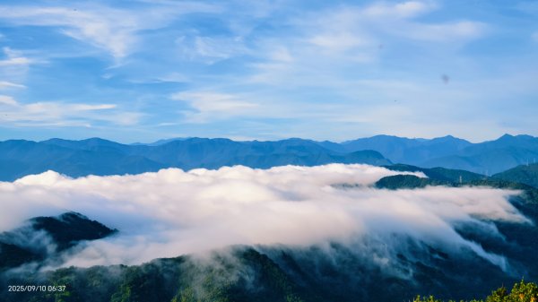 #二格山 #雲瀑 #火燒雲 #霞光 #雲海流瀑 #日出 9/10 #坪林南山寺 9/112881582