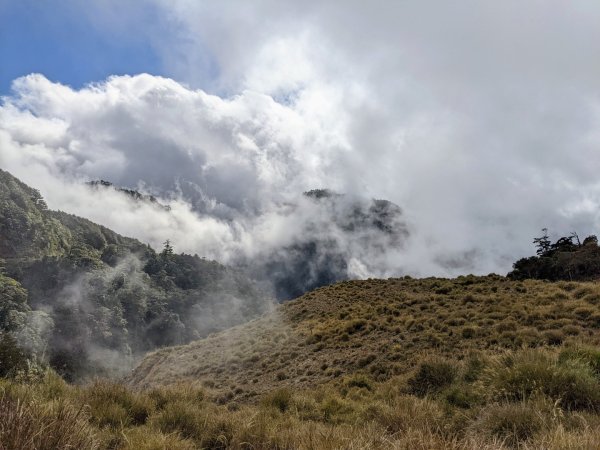 2021-12-23小關山林道神池小關山1561724