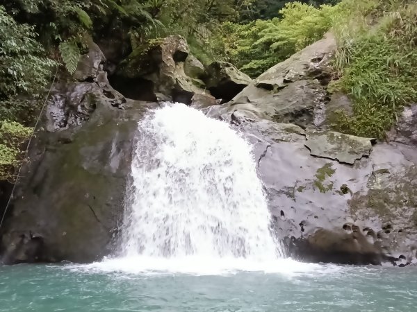 平溪區善覺寺步道+畝畝山北稜線+畝畝山+石硿子瀑布+灰窯瀑布O型2939995