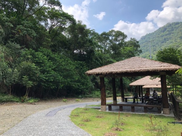 達娜伊谷走里美避難歩道、巨石坂步道690796