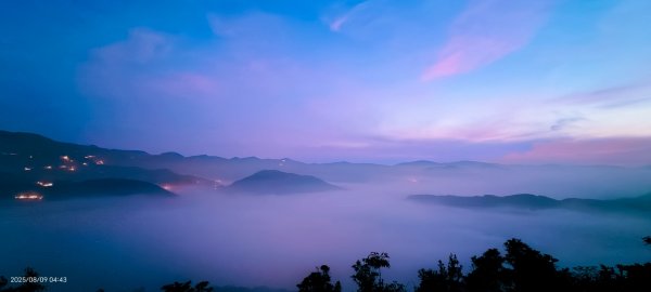 北宜郊山之濫觴 #琉璃光雲海 #月圓雲海 #日出雲海 #火燒雲 8/92854928