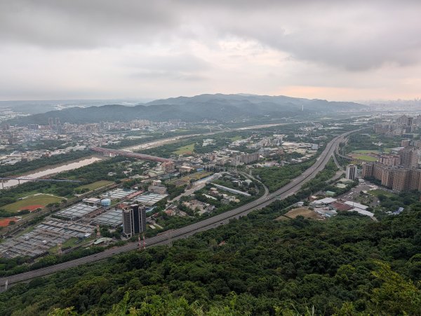 鳶山3090609