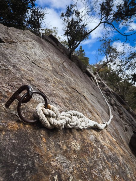 鳶嘴山上的瘦稜2983879