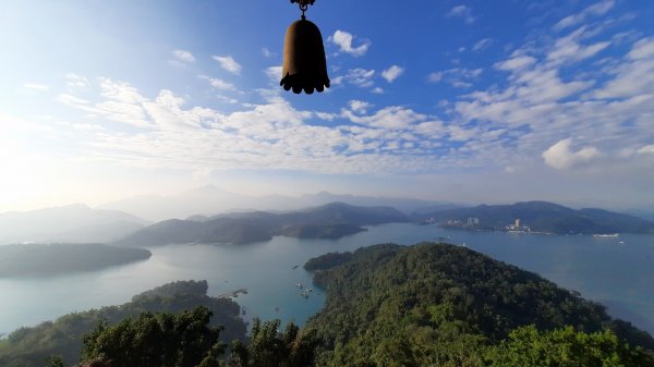 《南投》朝聖禮佛｜日月潭青龍山步道接慈恩塔步道20211228封面