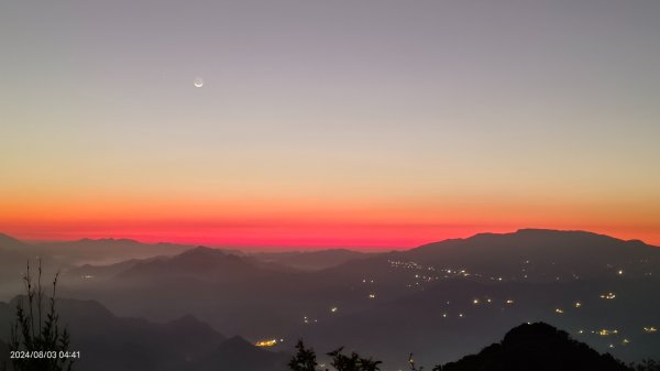 二格山 #琉璃光雲瀑 #琉璃光雲海流瀑 #雲海流瀑 #曙光日出 #星空月色 8/32562159