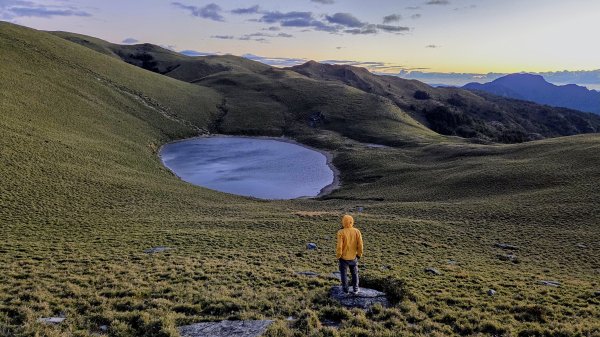深秋綺麗山景和雲海的饗宴戒茂斯上嘉明湖山遊記