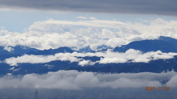 雲霧飄渺間的台北盆地&觀音山1926308