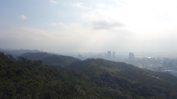 五指山系縱走-劍潭山縱走五指山下聖人橋27196