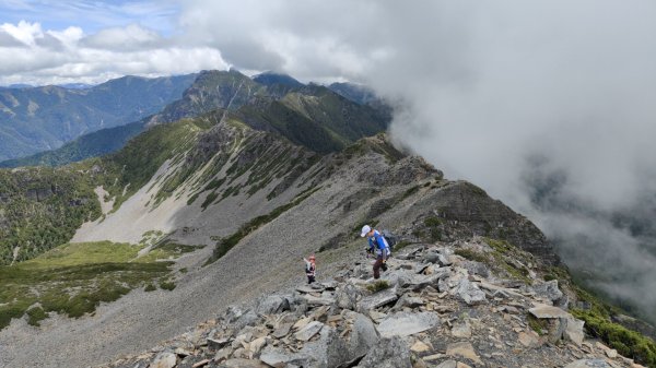 雪山主東北甘木林山下翠池2025年6月22日2823868