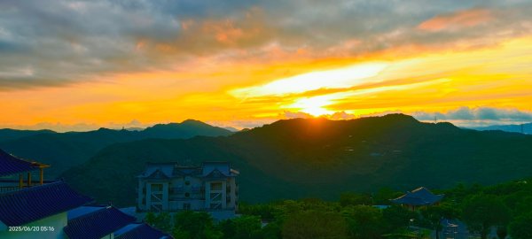 新店四十份/翡翠水庫壩頂火燒雲&日出&雲海 6/202815871