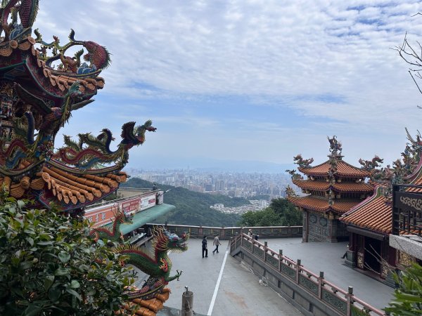 圓通寺南勢角山2765773